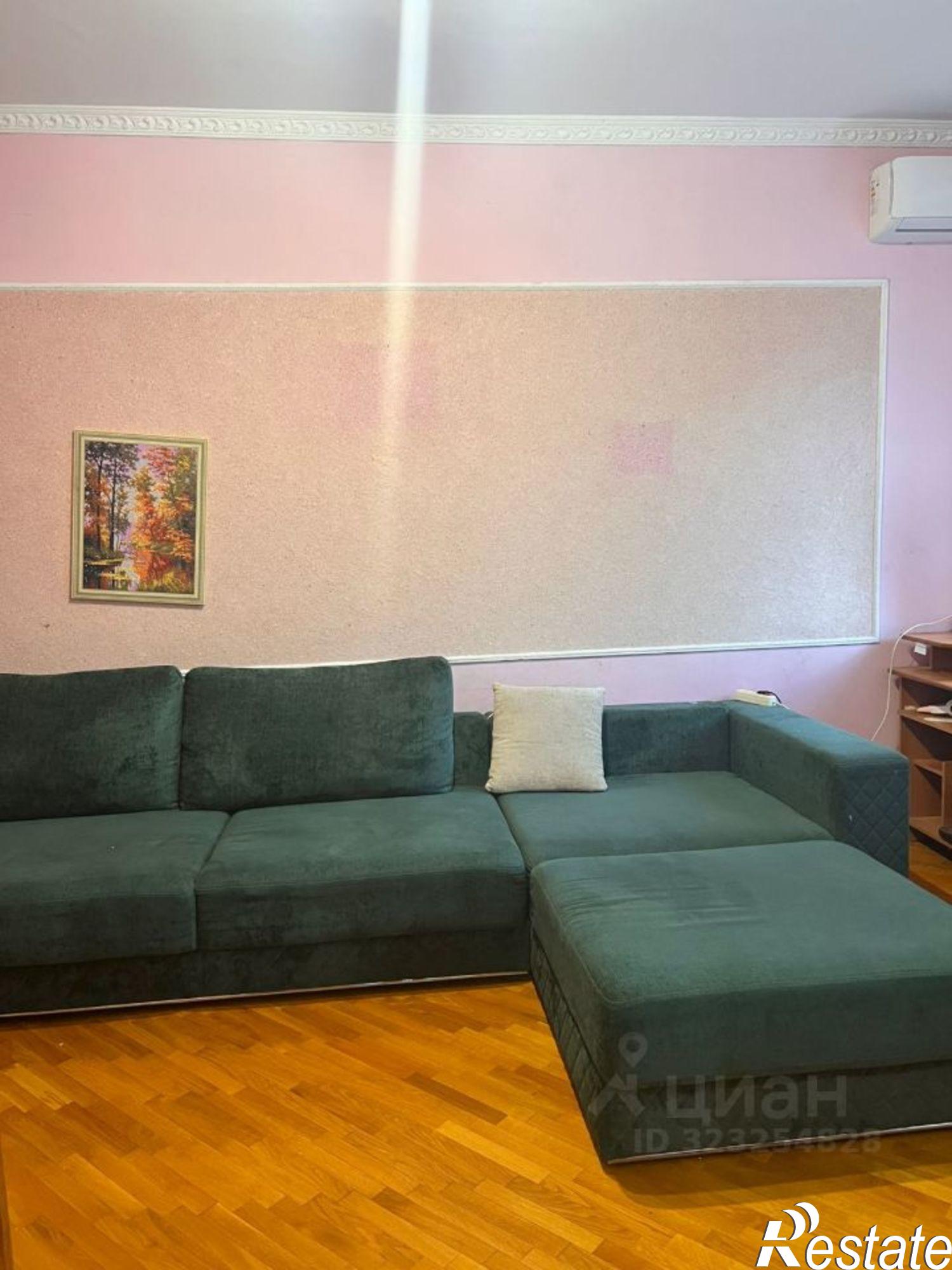 Купить дачу, дом, коттедж за 18 500 000 рублей на Ейск, улица Есенина, 18