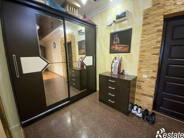 3-комн квартира улица Анджиевского, 3В к2,  д. 3В к2