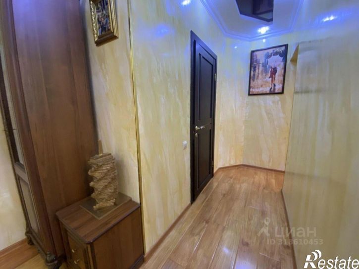 3-комн квартира улица Анджиевского, 3В к2,  д. 3В к2