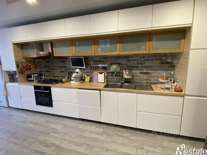 4-комн квартира улица Победы, 17/1,  д. 17/1