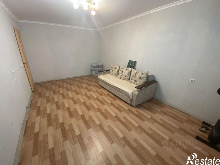 2-комн квартира улица 50 лет Октября, 98,  д. 98