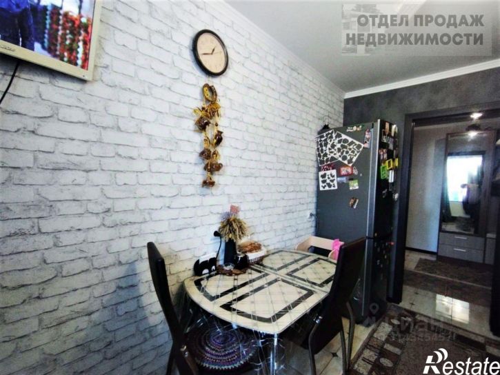 2-комн квартира Адагумская улица, 281,  д. 281