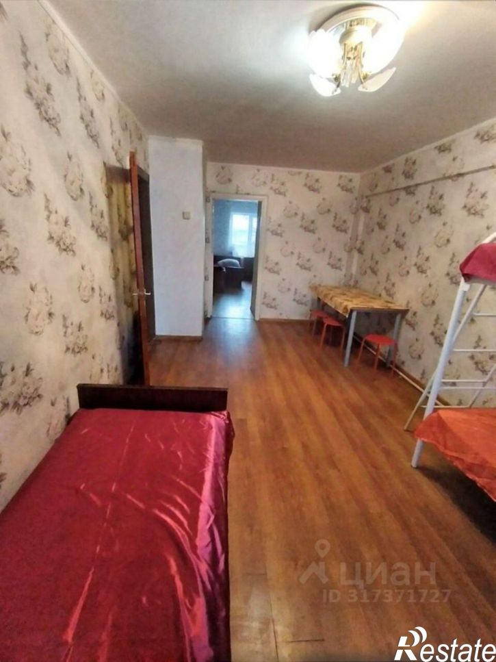 2-комн квартира улица 50 лет Октября, 28,  д. 28