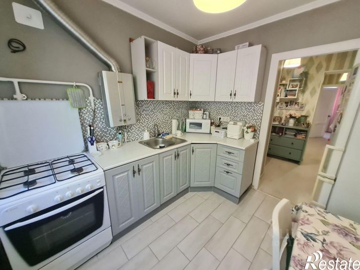 3-комн квартира улица 50 лет Октября, 32,  д. 32