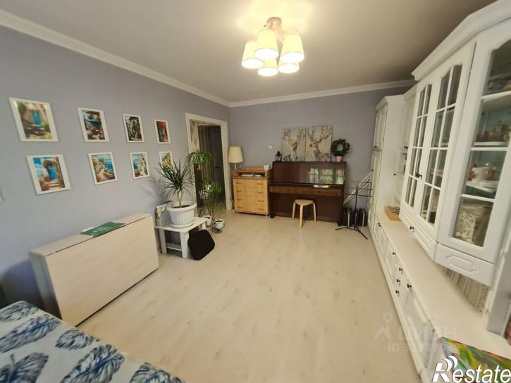 3-комн квартира улица 50 лет Октября, 32,  д. 32