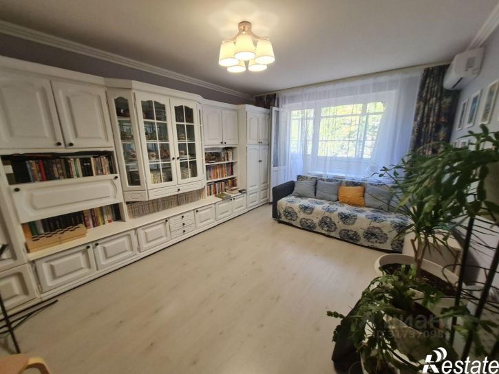 3-комн квартира улица 50 лет Октября, 32,  д. 32