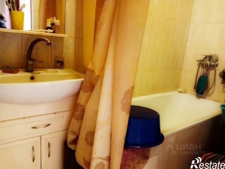 3-комн квартира Черноморская улица, 64,  д. 64