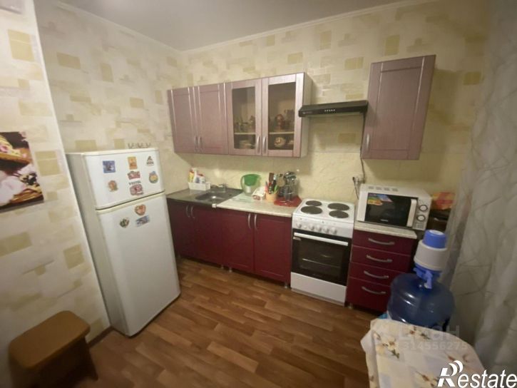 2-комн квартира улица 50 лет Октября, 102,  д. 102