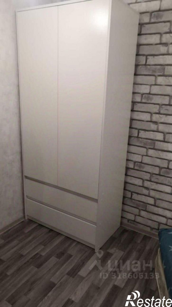 1-комн квартира улица 50 лет Октября, 98,  д. 98