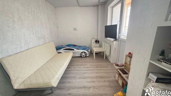 3-комн квартира улица 50 лет Октября, 46,  д. 46