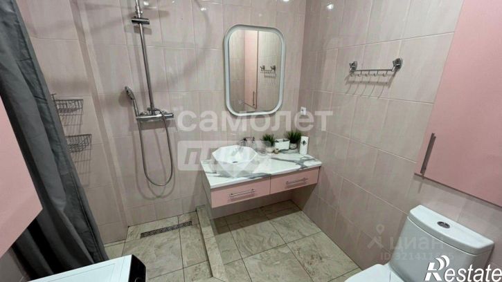 2-комн квартира улица Газовиков, 3А/2,  д. 3А/2