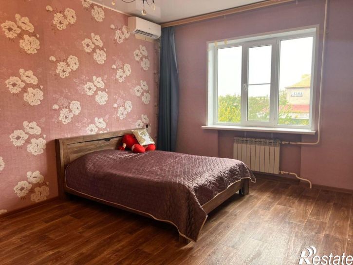 Коттедж/дом Ейск, улица Есенина, 18