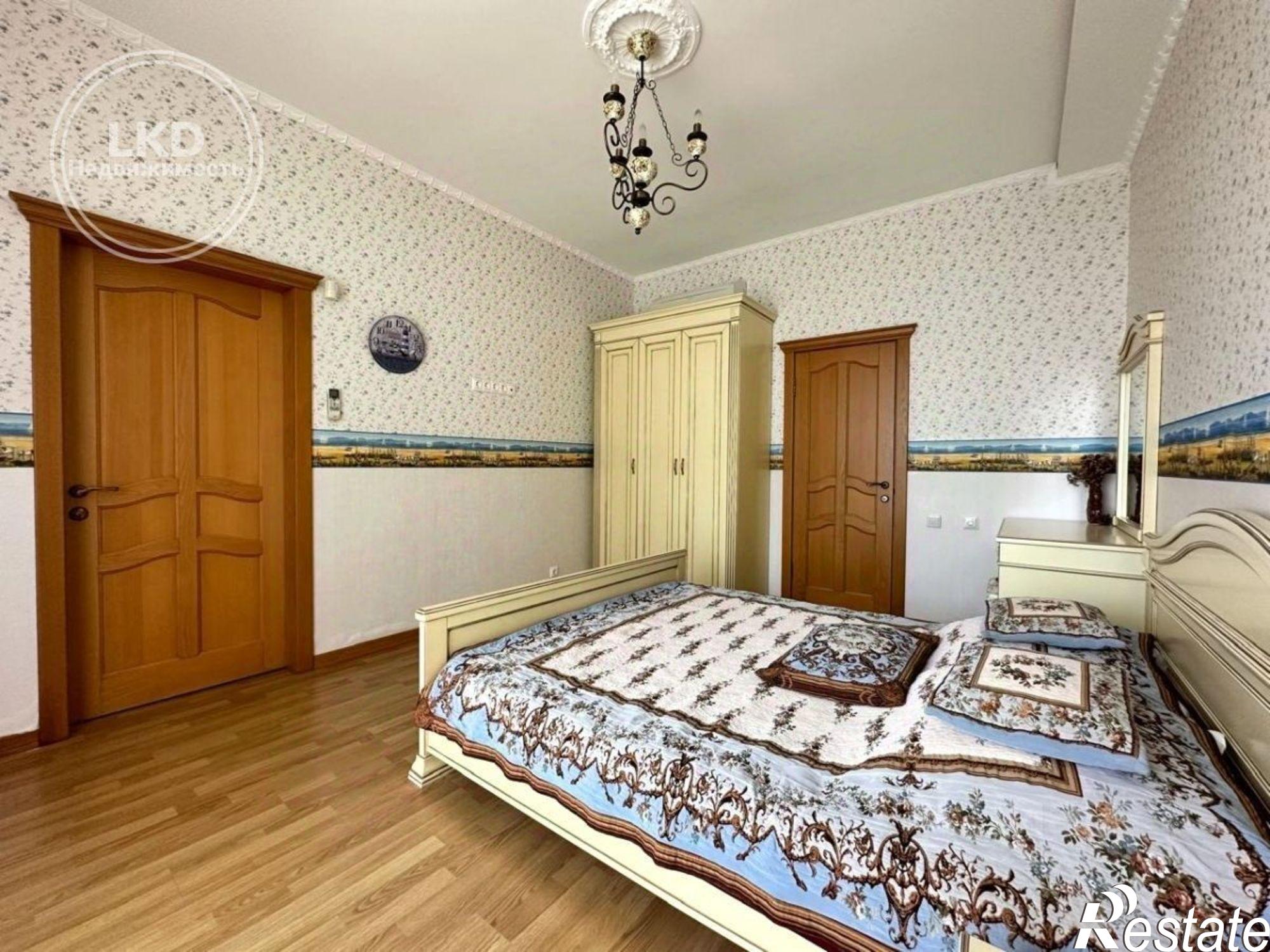 Купить квартиру за 20 200 000 рублей на ул Приморская, 49