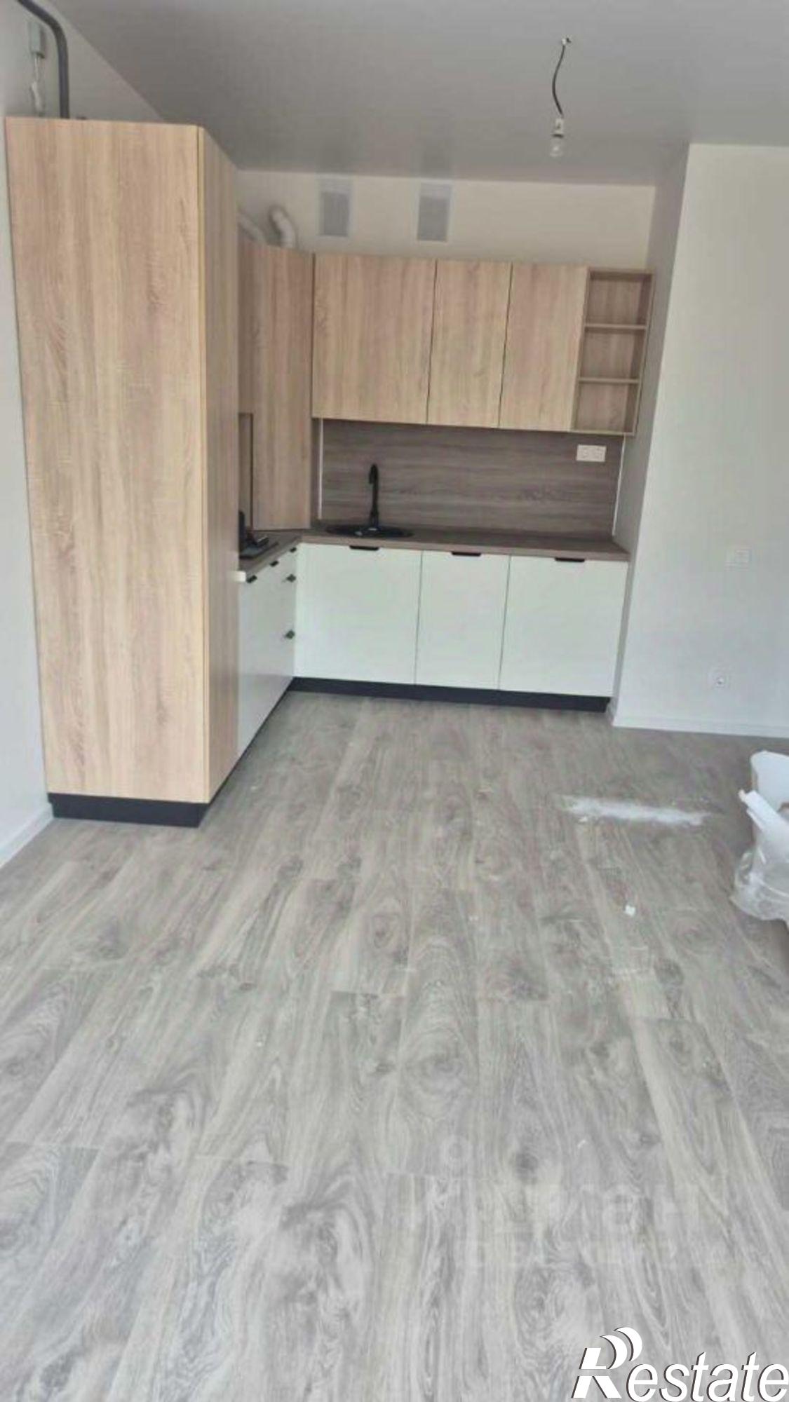 Купить квартиру за 6 450 000 рублей на Вячеслава Карпова, 12 к2