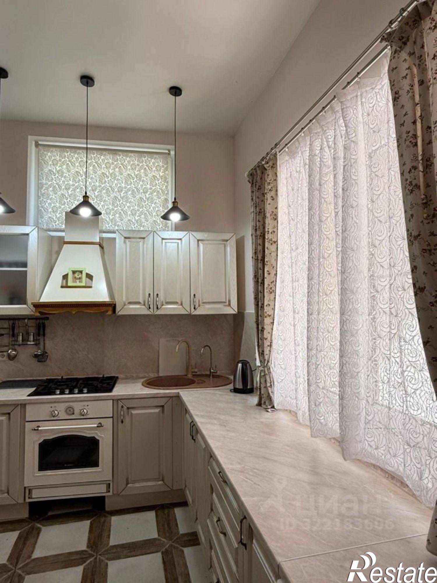 Сдать дачу, дом, коттедж за 145 000 рублей на Сочи, микрорайон Светлана