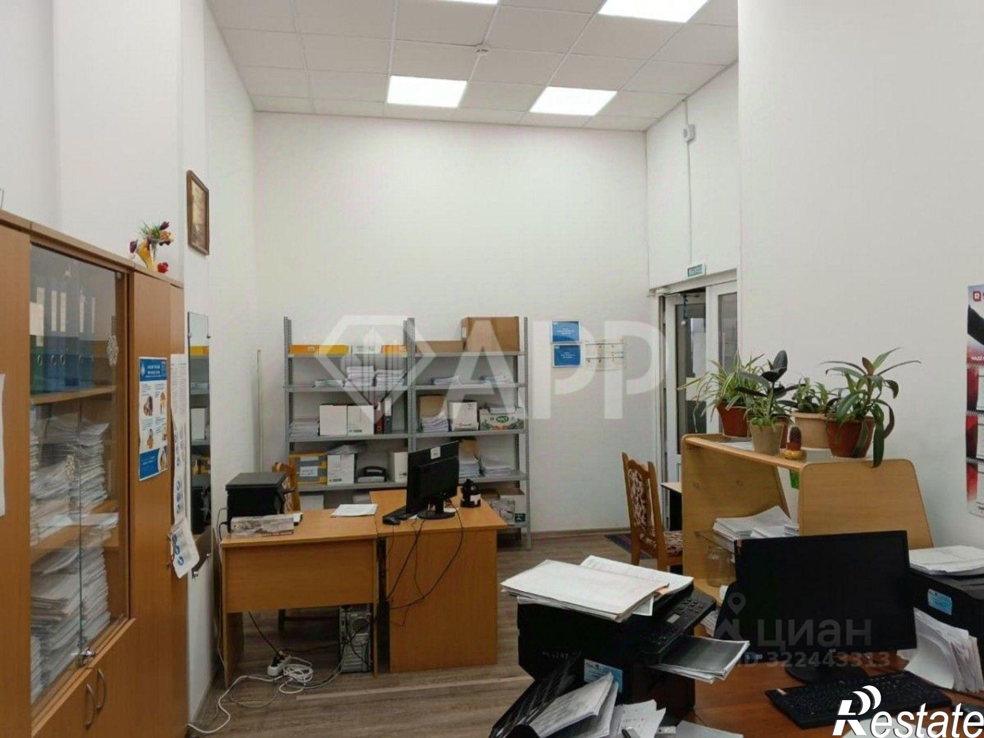 Сдать торговое помещение за 235 400 рублей на ул Победы, 16