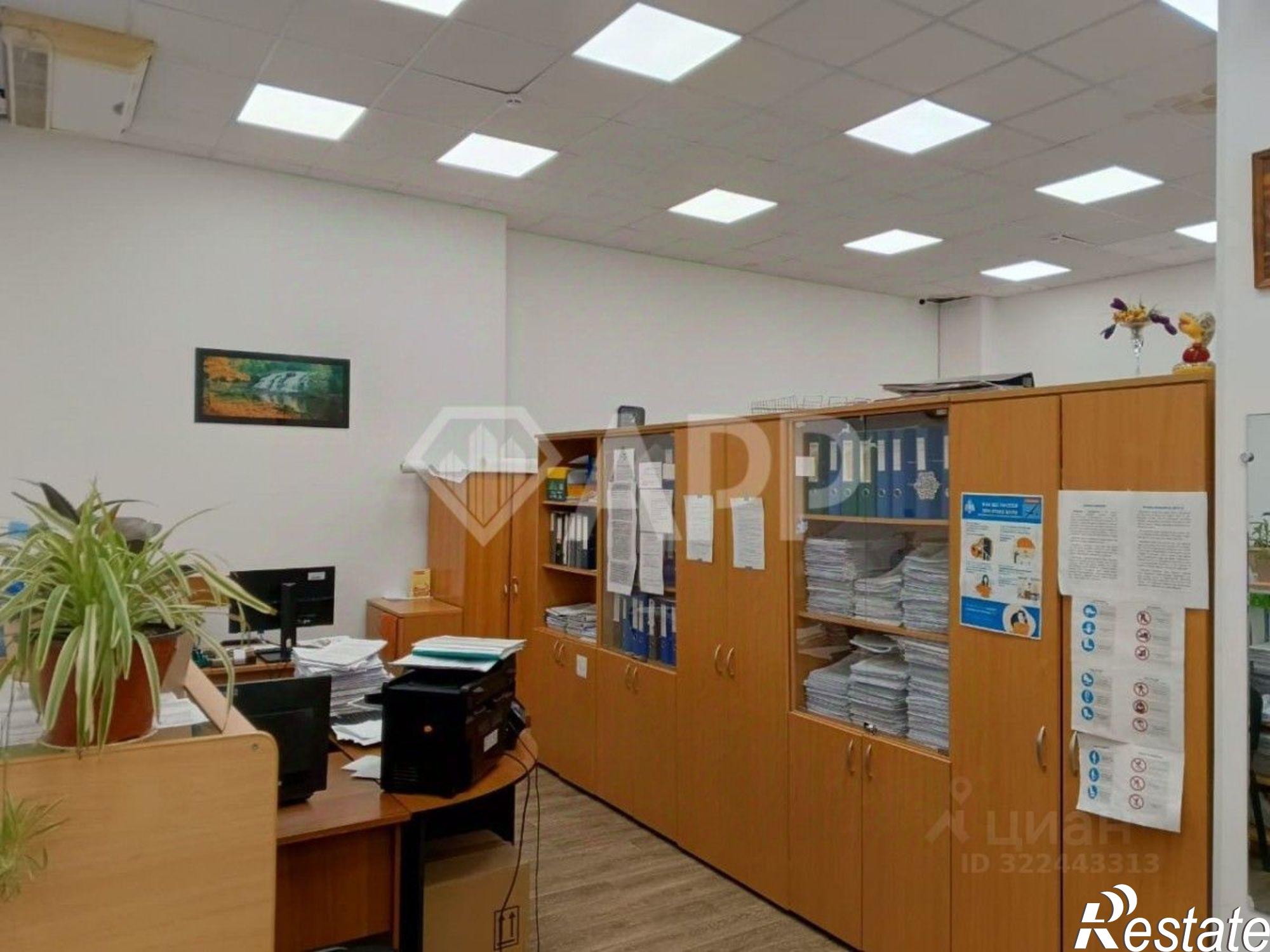 Сдать торговое помещение за 235 400 рублей на ул Победы, 16