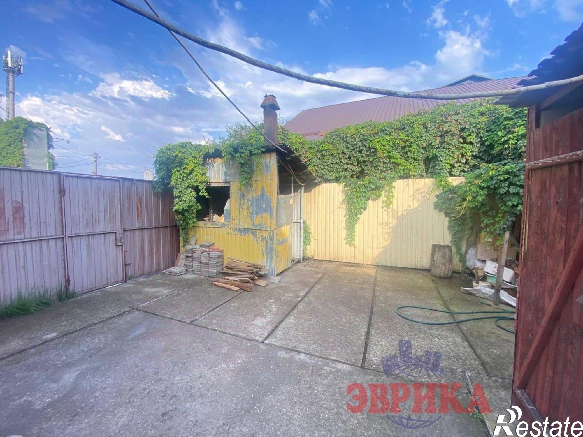 Сдать ОСЗ, отдельно стоящее здание за 24 908 рублей на Крымск, ул. Новороссийская