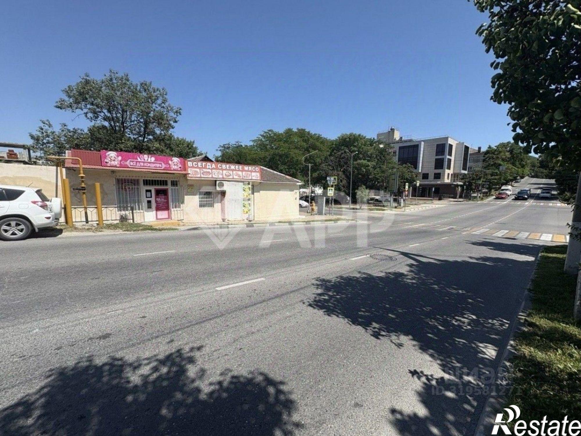 Сдать торговое помещение за 50 000 рублей на ул Энгельса, 40