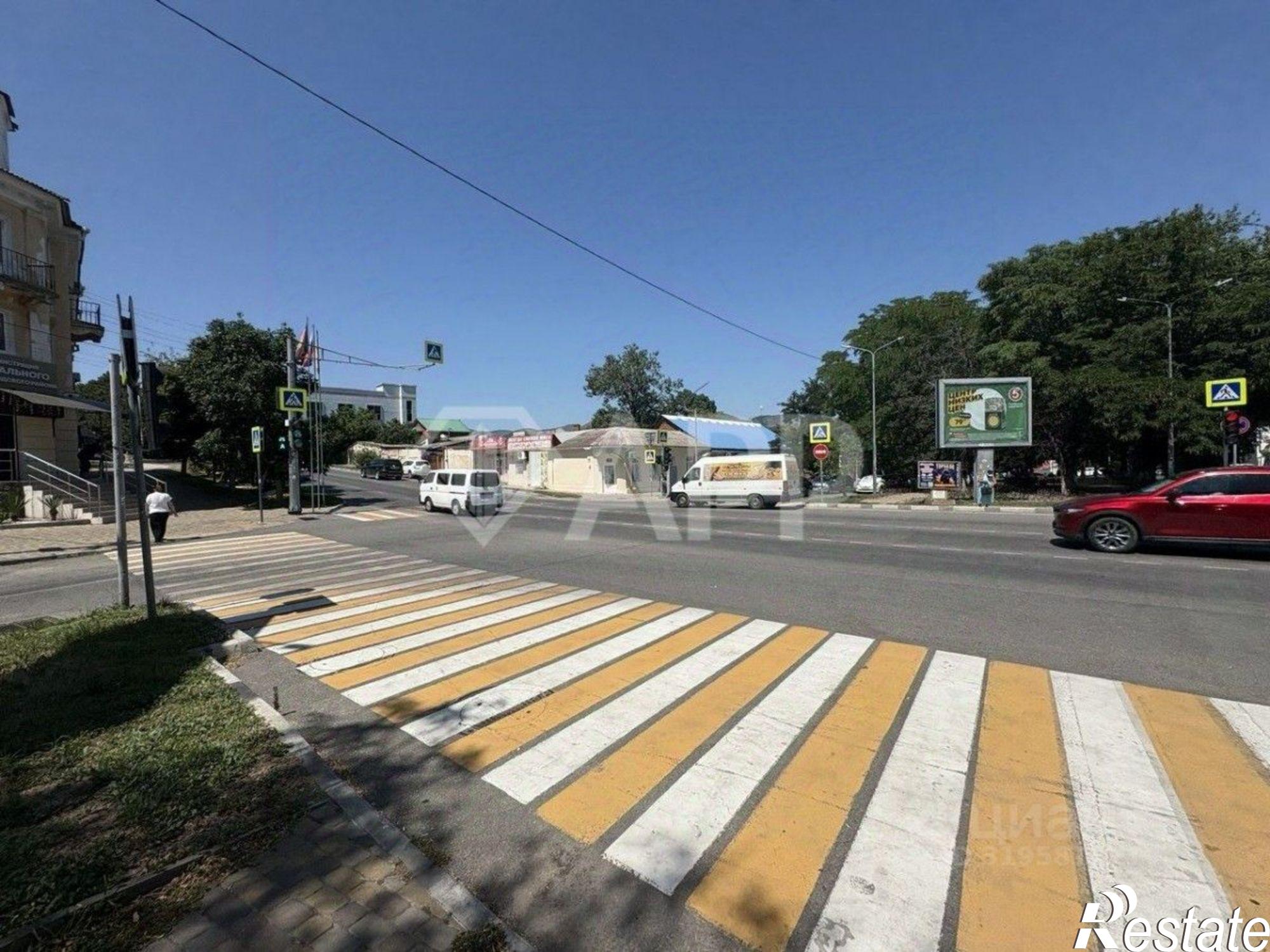 Сдать торговое помещение за 50 000 рублей на ул Энгельса, 40