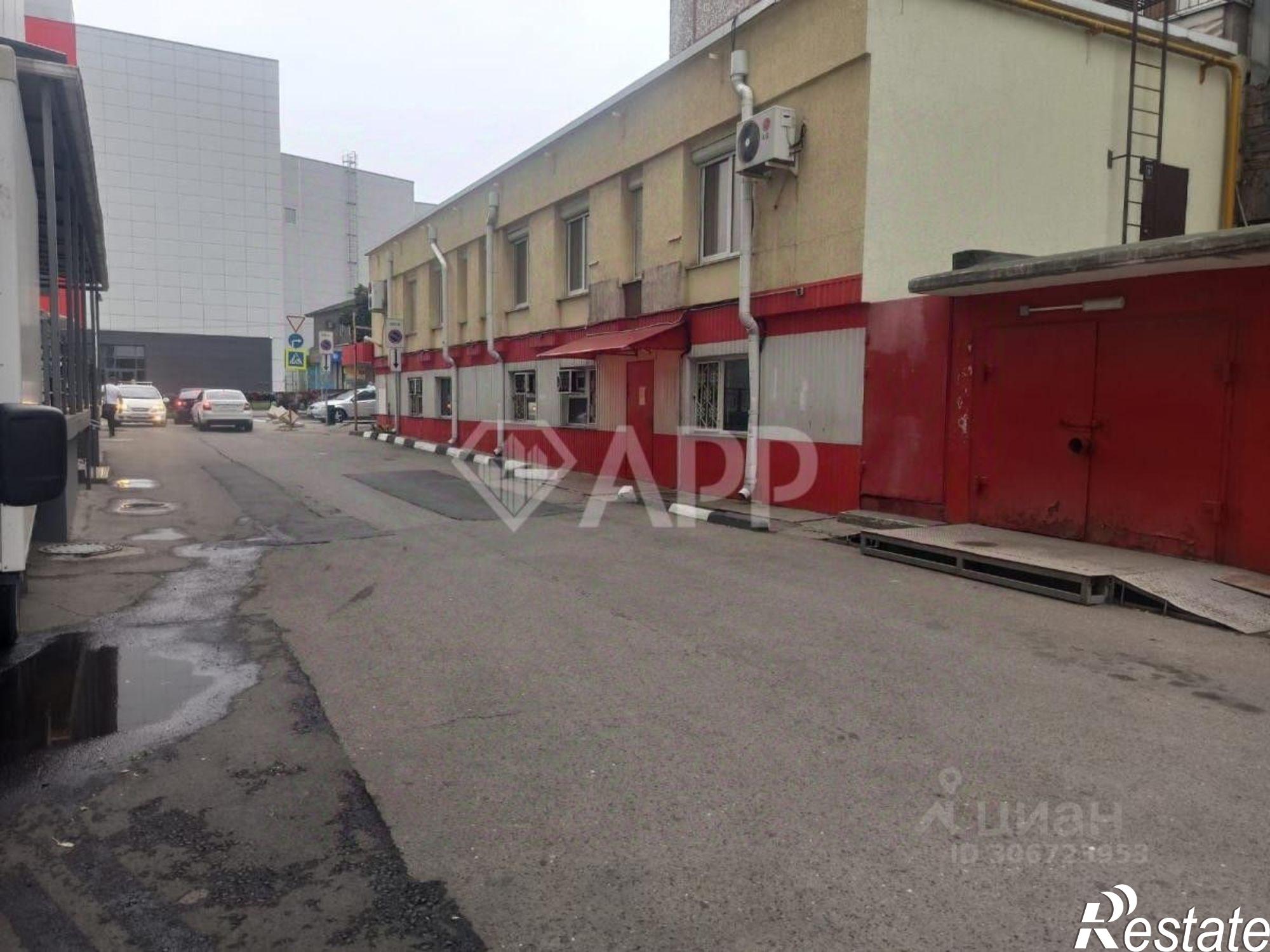 Сдать торговое помещение за 358 150 рублей на ул Кутузовская, 13