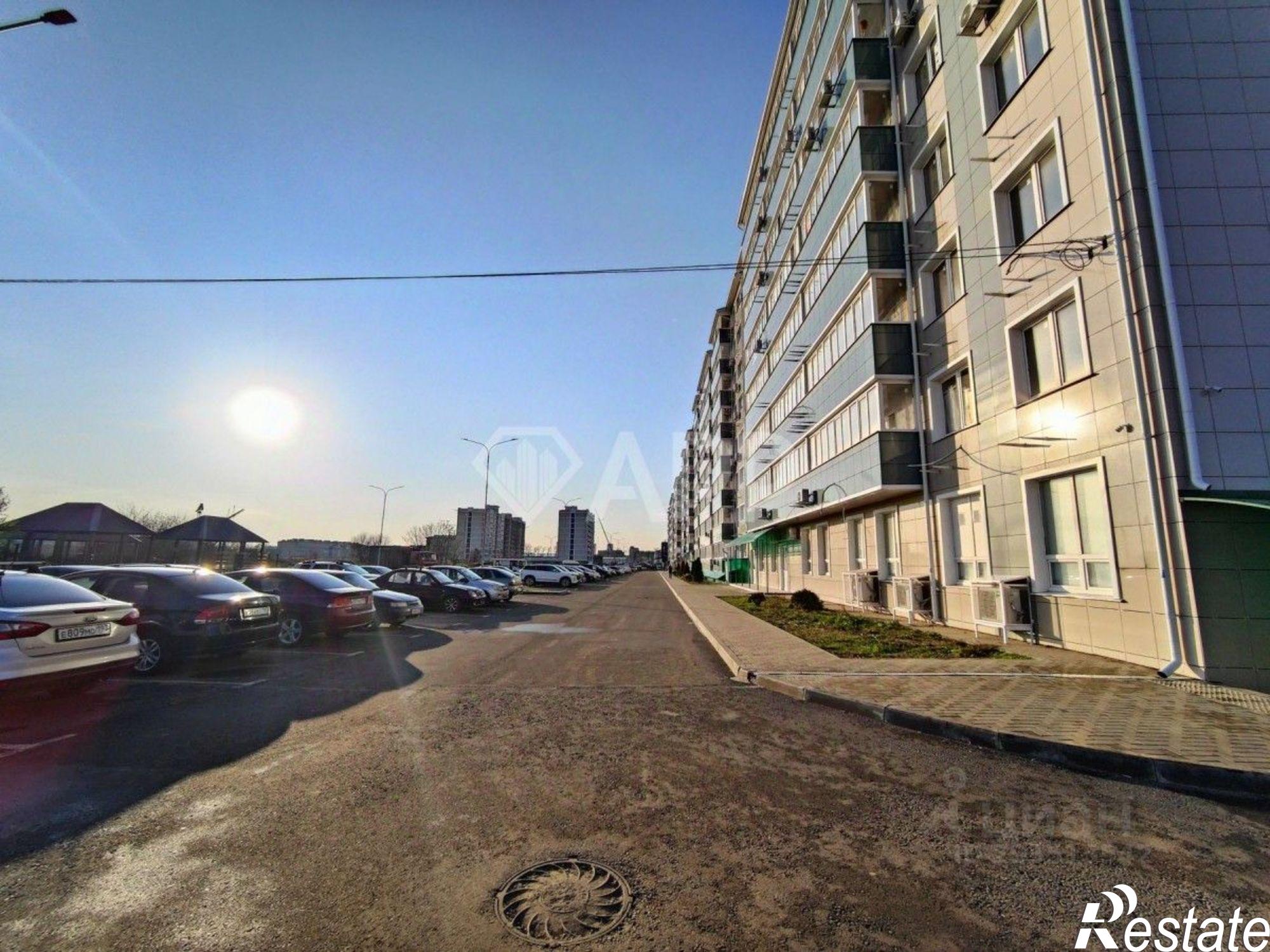 Сдать торговое помещение за 160 000 рублей на ул им. краеведа Соловьёва В.А., 6