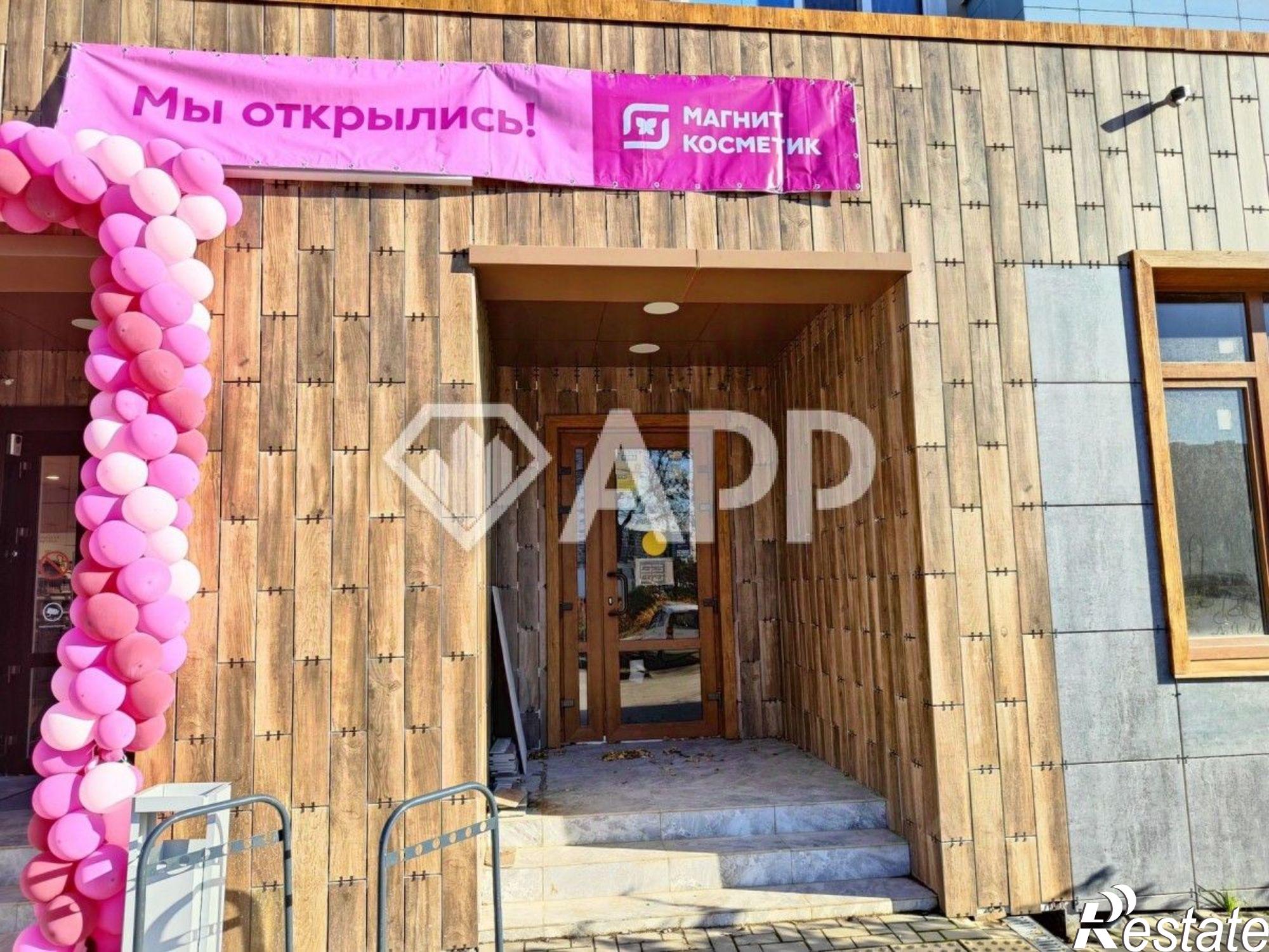 Сдать торговое помещение за 160 000 рублей на ул им. краеведа Соловьёва В.А., 6