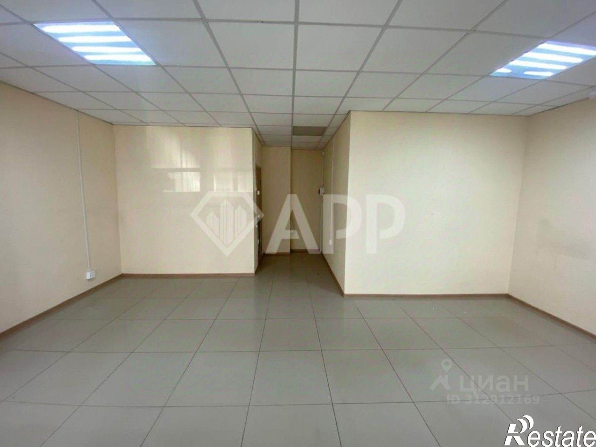 Сдать торговое помещение за 40 000 рублей на ул им. лётчика Позднякова, 2