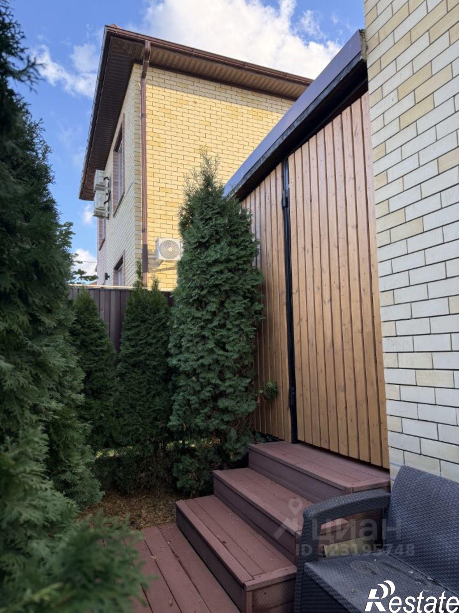 Купить дачу, дом, коттедж за 24 000 000 рублей на Северная улица, 15