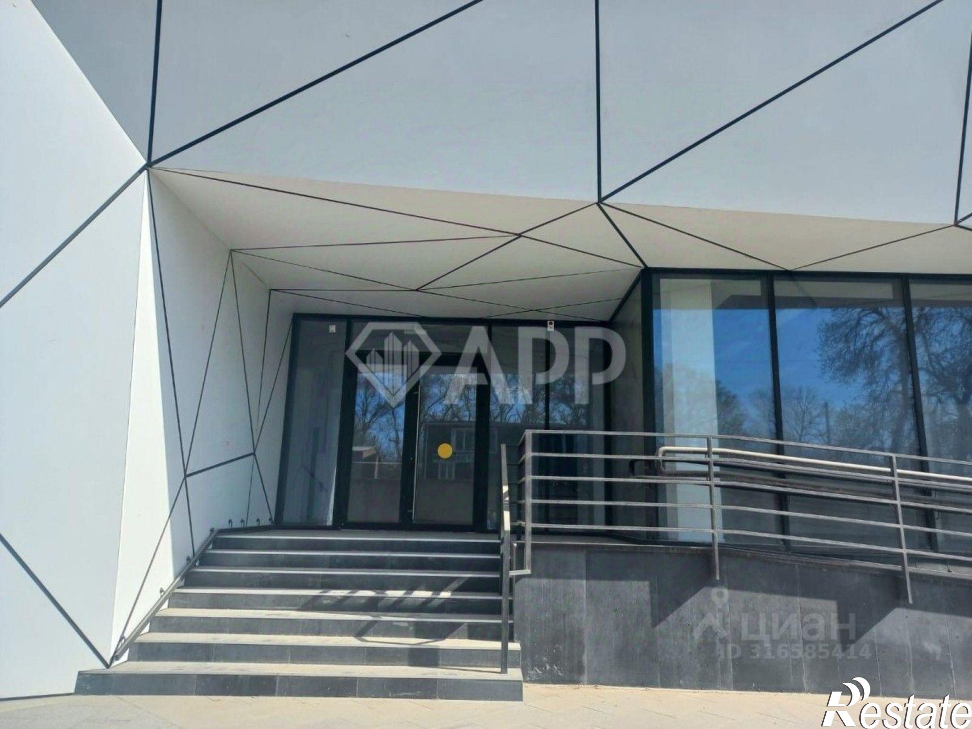 Сдать ОСЗ, отдельно стоящее здание за 1 765 000 рублей на ул Тихорецкая, 6