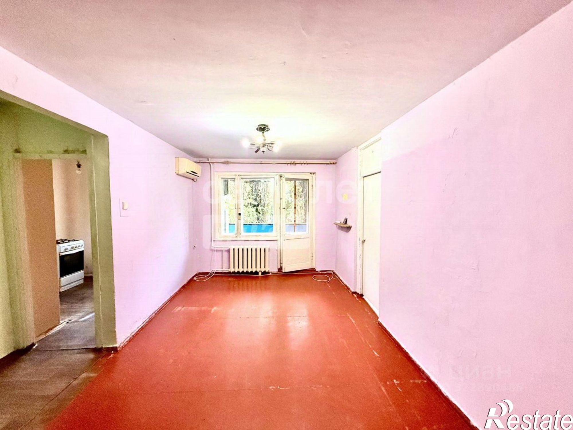 Купить квартиру за 2 700 000 рублей на Приморско-Ахтарский район