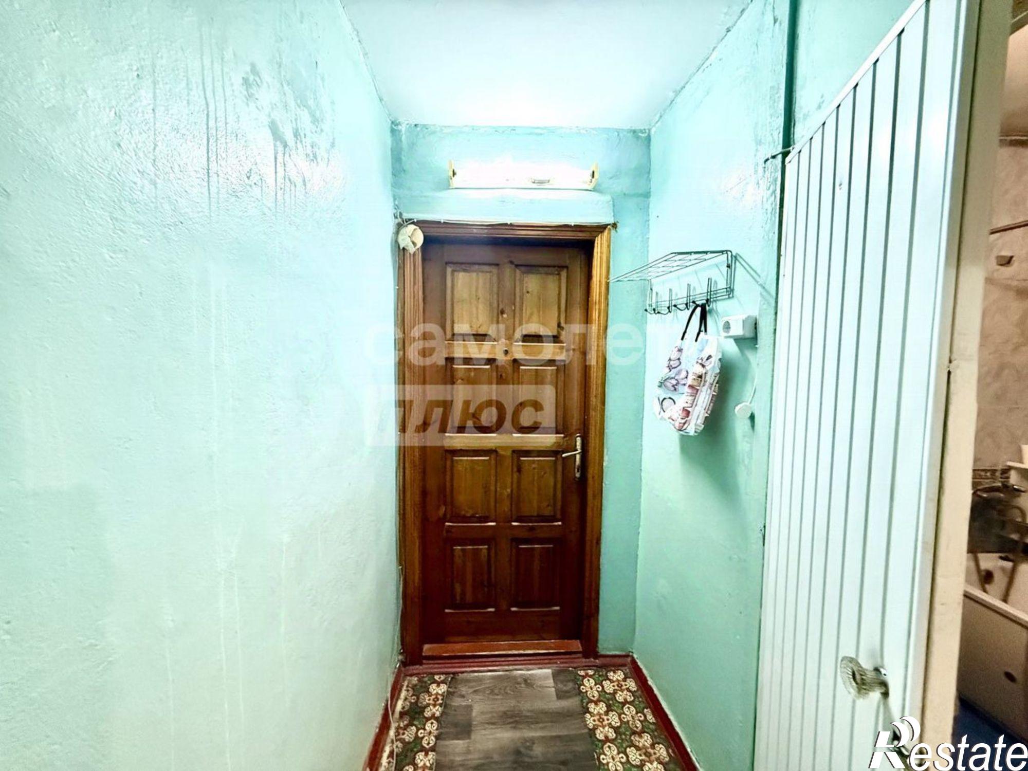 Купить квартиру за 2 700 000 рублей на Приморско-Ахтарский район