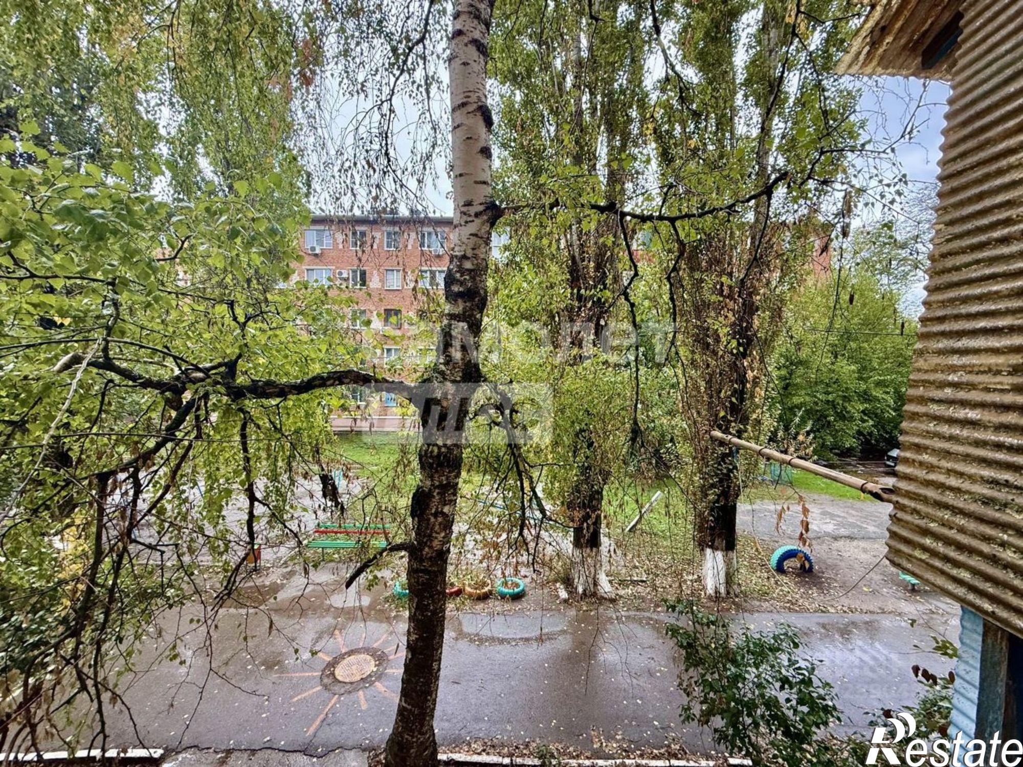 Купить квартиру за 2 700 000 рублей на Приморско-Ахтарский район