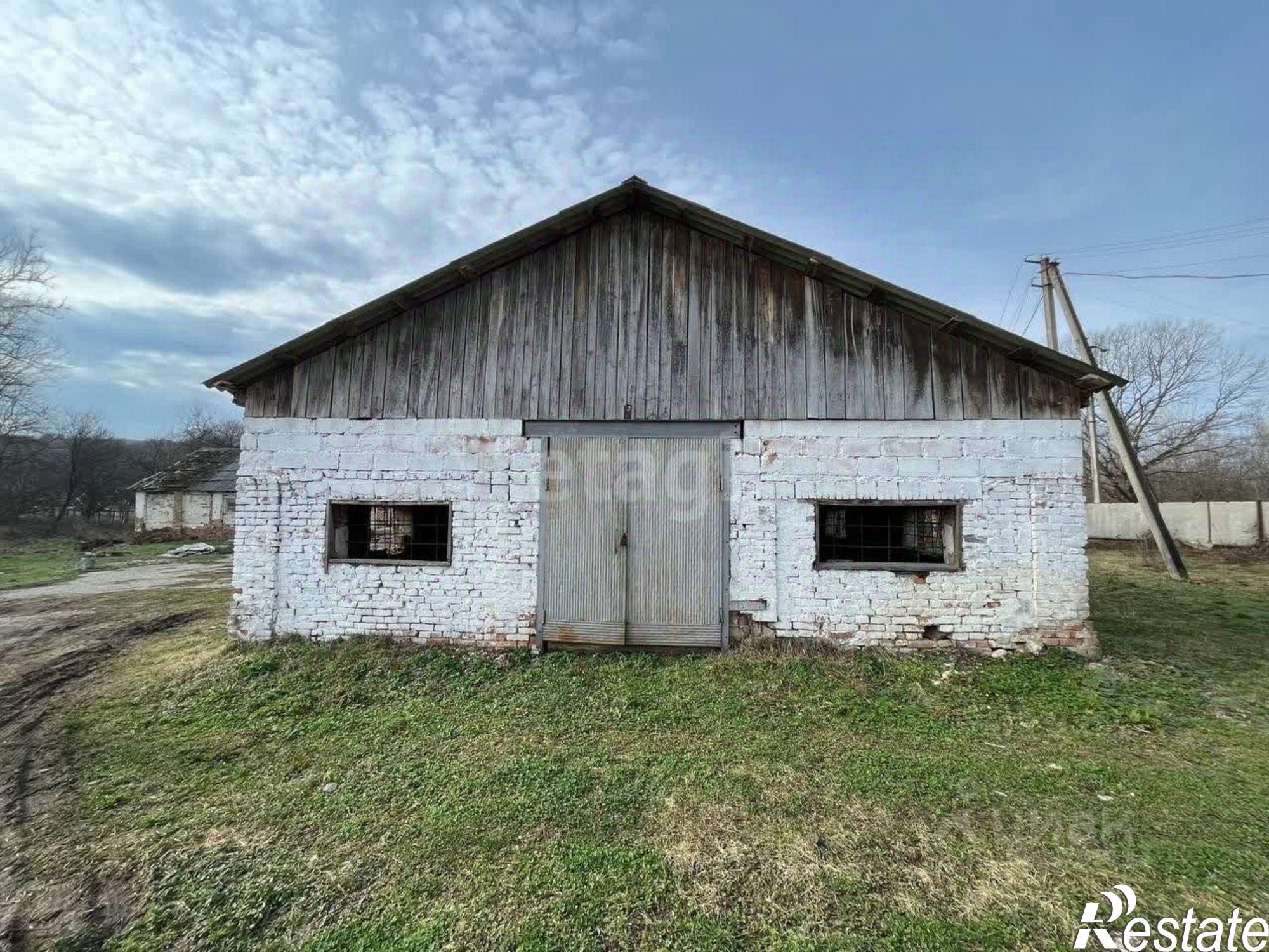 Купить складское помещение за 15 000 700 рублей на Фабричная улица, 4