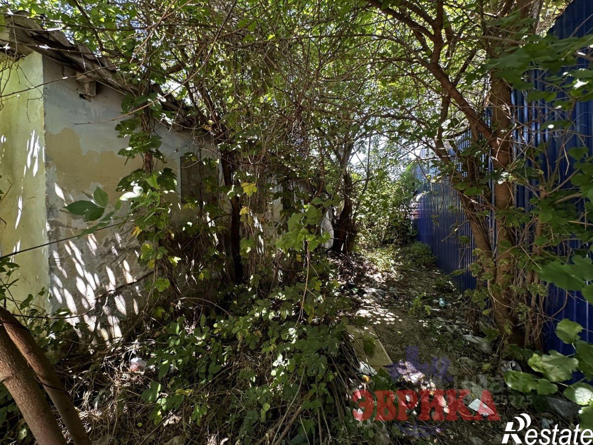 Купить ОСЗ, отдельно стоящее здание за 3 800 170 рублей на Крымск, ул. Советская