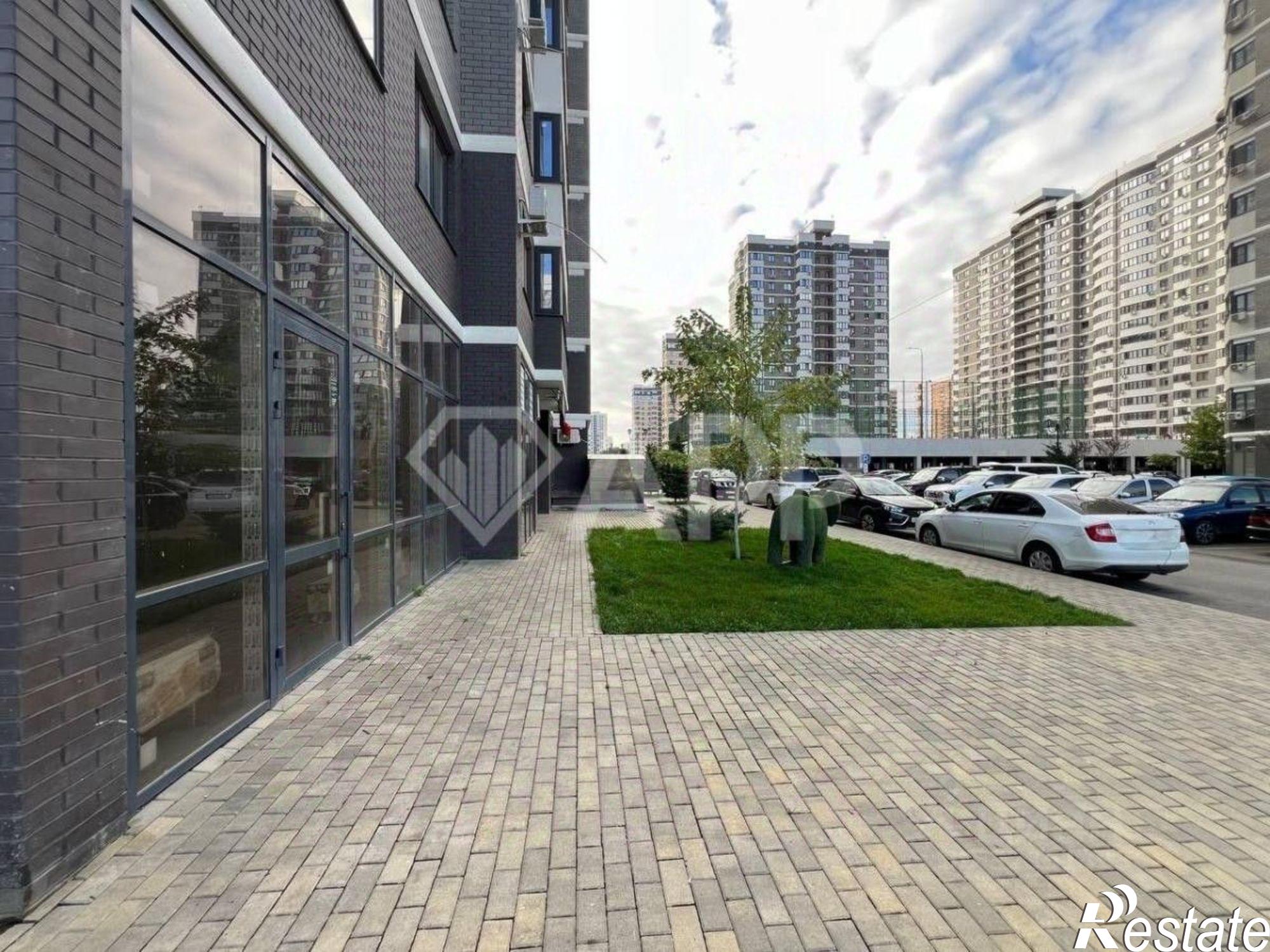 Купить торговое помещение за 22 830 100 рублей на Адмиралтейский б-р, 3