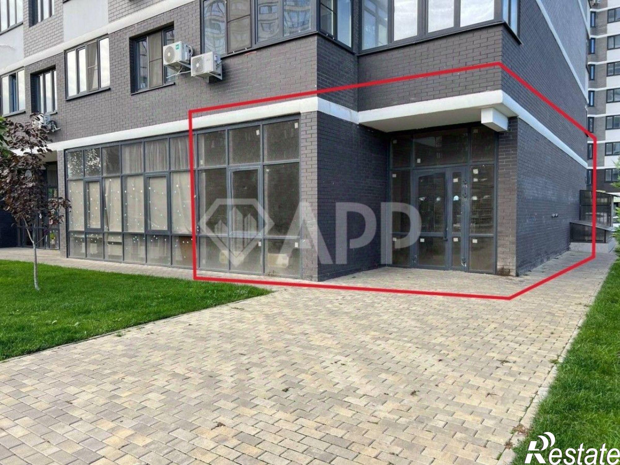 Купить торговое помещение за 22 830 100 рублей на Адмиралтейский б-р, 3