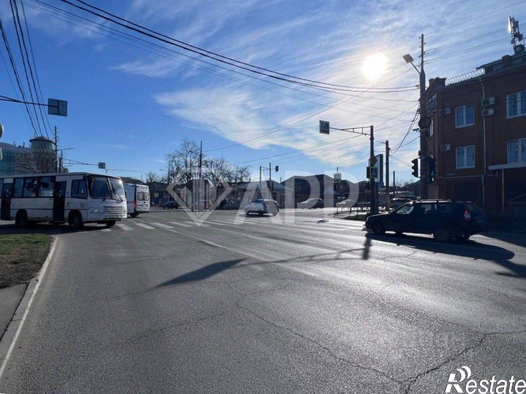 Купить ОСЗ, отдельно стоящее здание за 60 000 200 рублей на ул Красных Партизан, 335