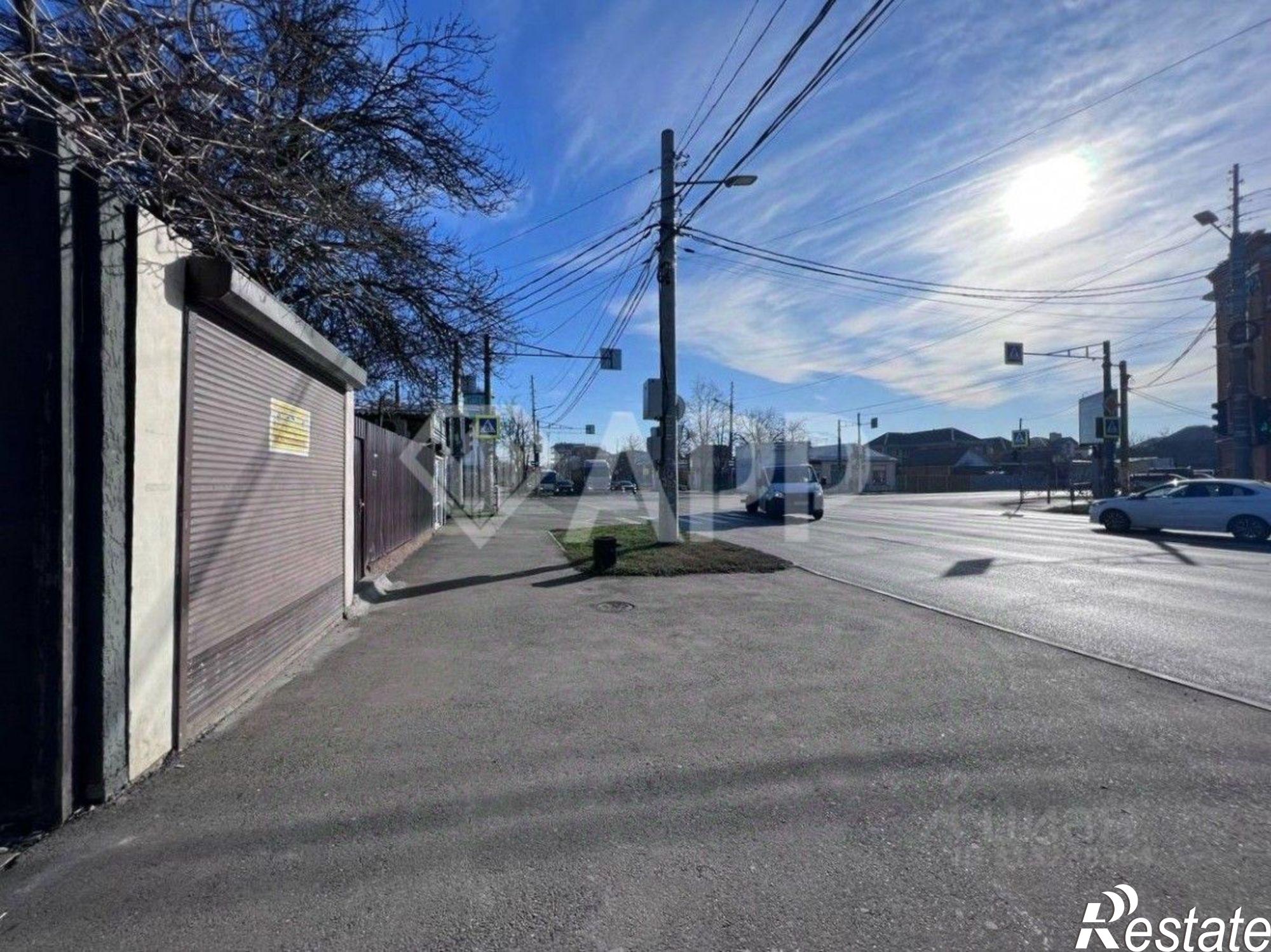 Купить ОСЗ, отдельно стоящее здание за 60 000 200 рублей на ул Красных Партизан, 335