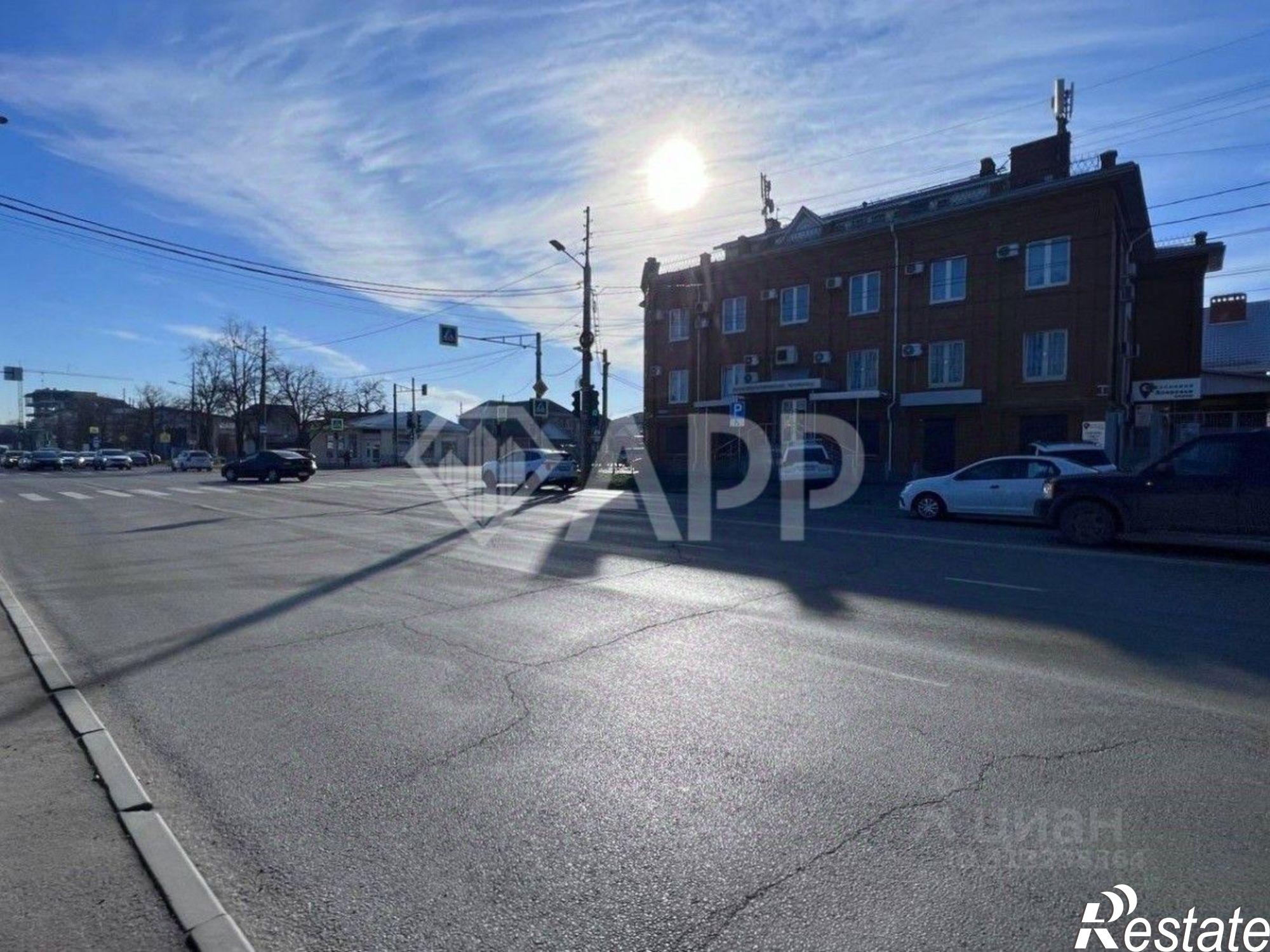 Купить ОСЗ, отдельно стоящее здание за 60 000 200 рублей на ул Красных Партизан, 335