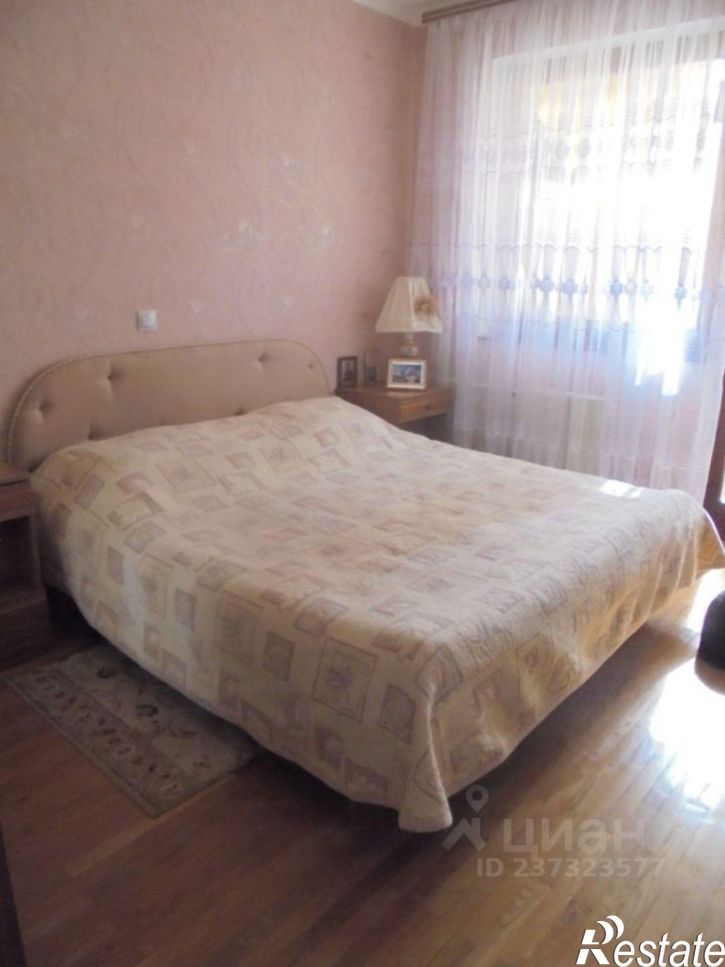 3-комн квартира Центральная улица, 8,  д. 8