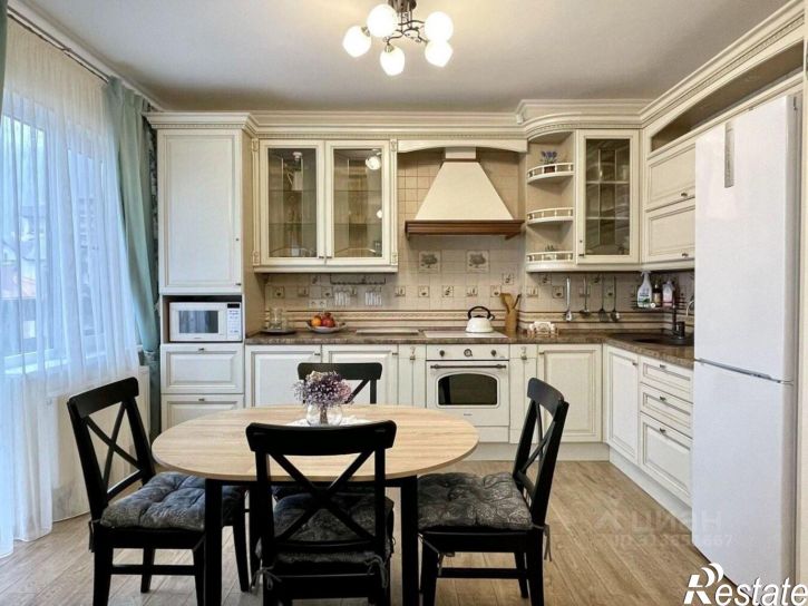 2-комн квартира улица Лукоморья, 2,  д. 2