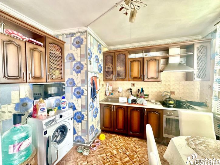 3-комн квартира улица Макарова, 1А,  д. 1А