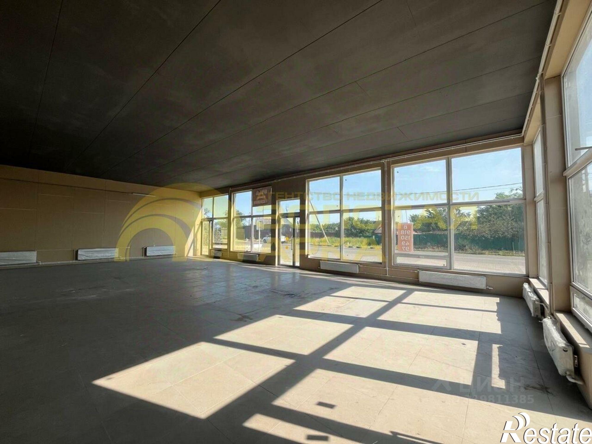 Сдать торговое помещение за 173 400 рублей на Переездная улица, 78