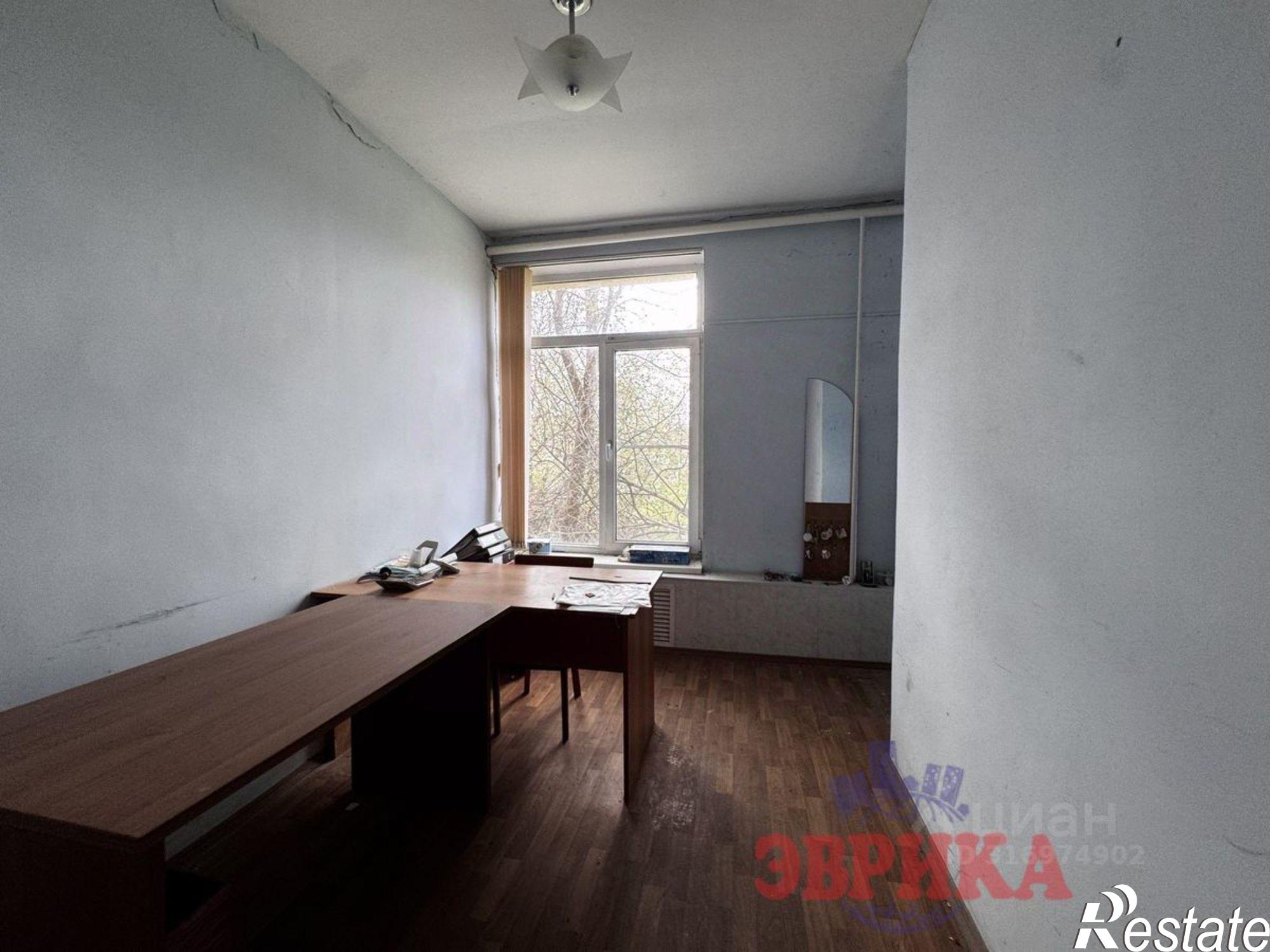 Купить ОСЗ, отдельно стоящее здание за 8 900 060 рублей на Новороссийская улица, 40