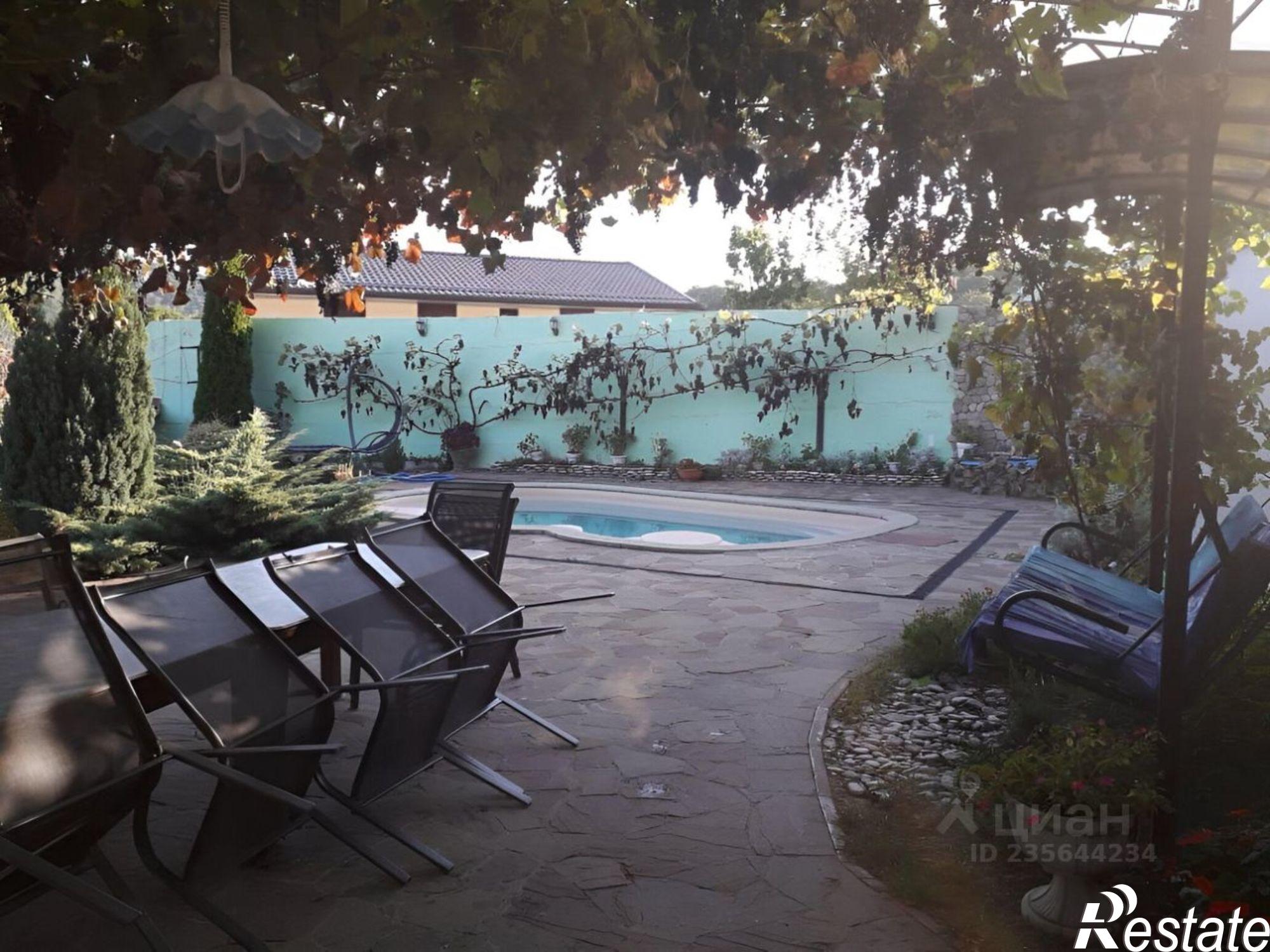 Купить дачу, дом, коттедж за 60 000 000 рублей на ул Каштановая, 2