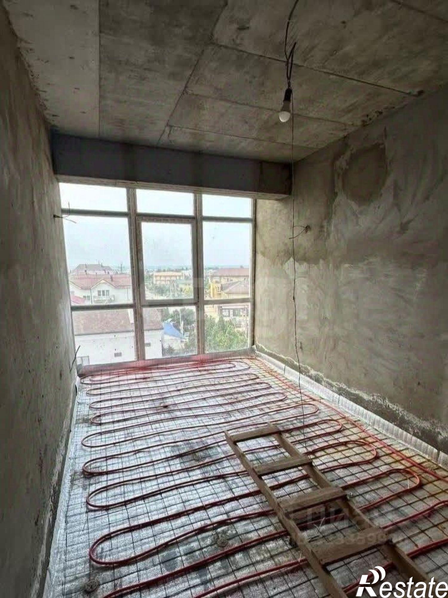 Купить квартиру за 3 500 000 рублей на Лазурная улица, 21