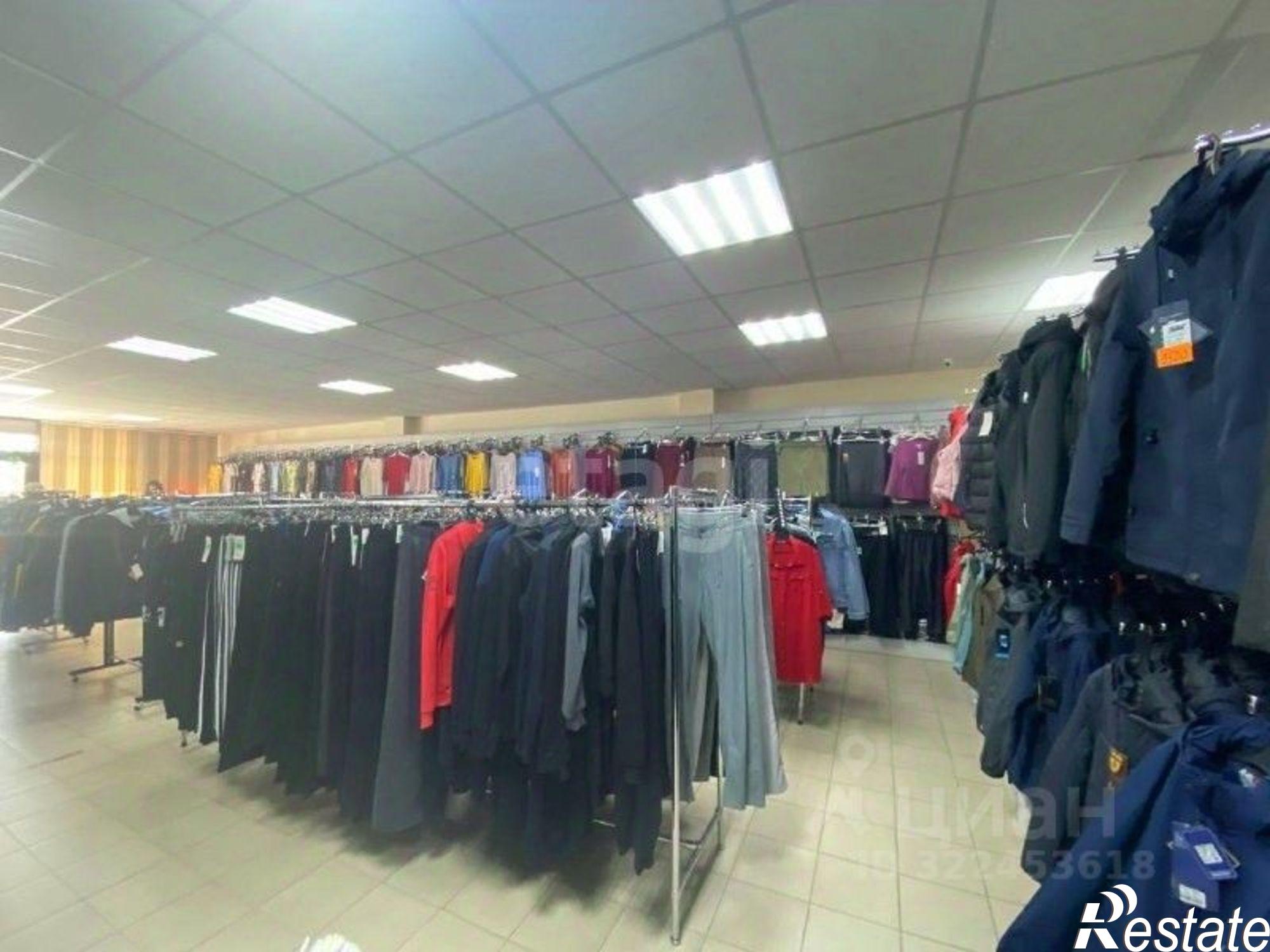 Купить торговое помещение за 18 000 200 рублей на улица Розы Люксембург, 50