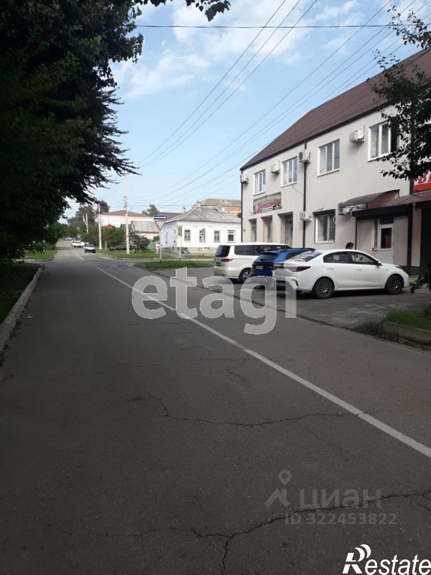 Купить торговое помещение за 32 900 100 рублей на улица Степана Разина, 31