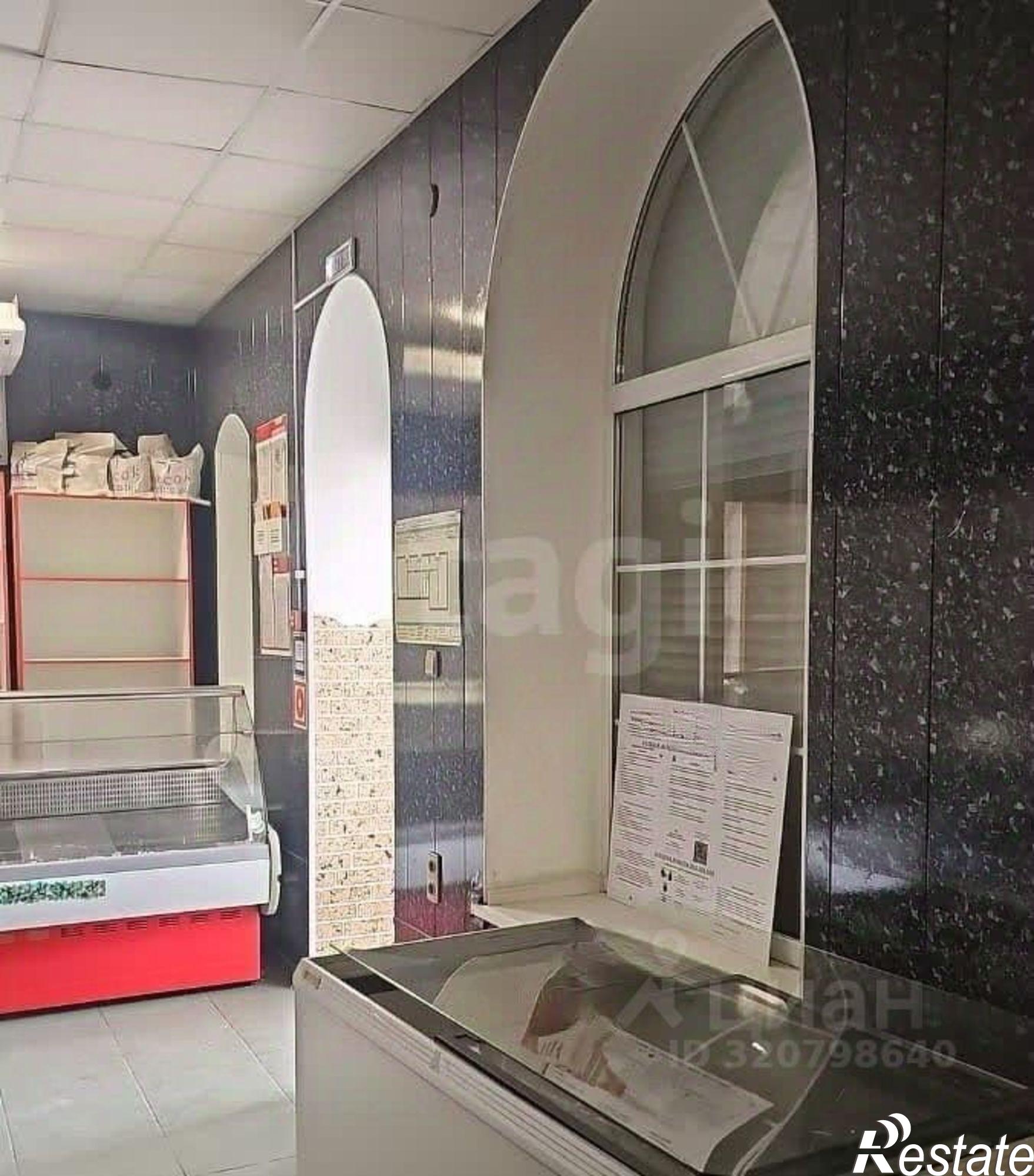 Купить торговое помещение за 3 957 110 рублей на улица Толстого, 115